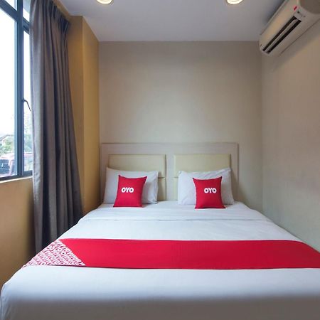 Hotel O Hotel 916 バトゥ洞窟 エクステリア 写真